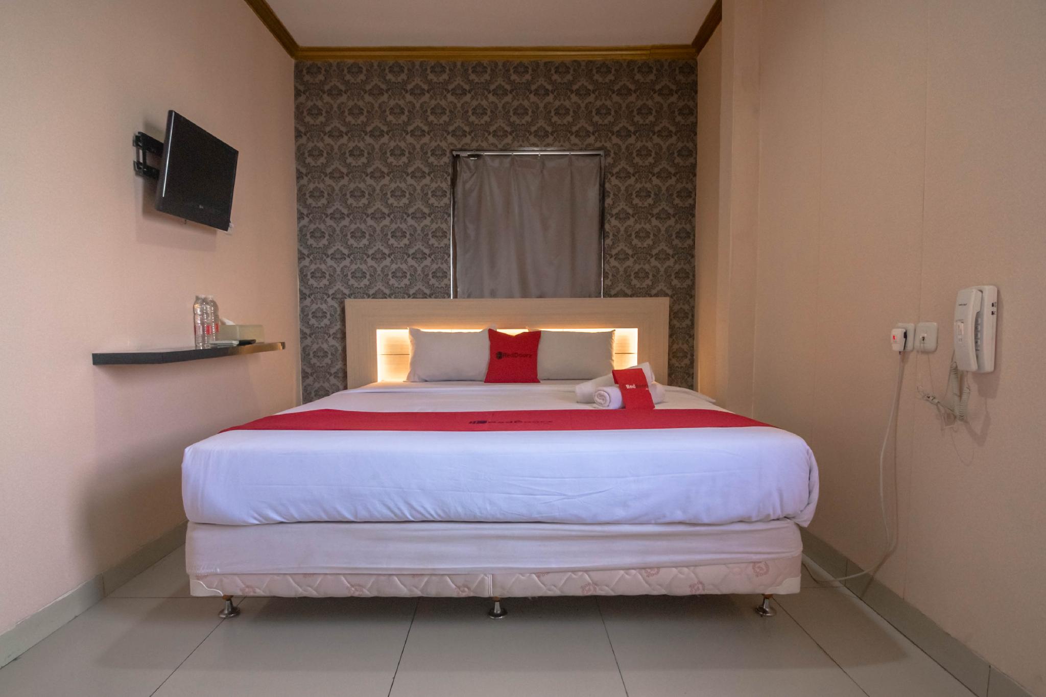 Trend Hotel By RedDoorz