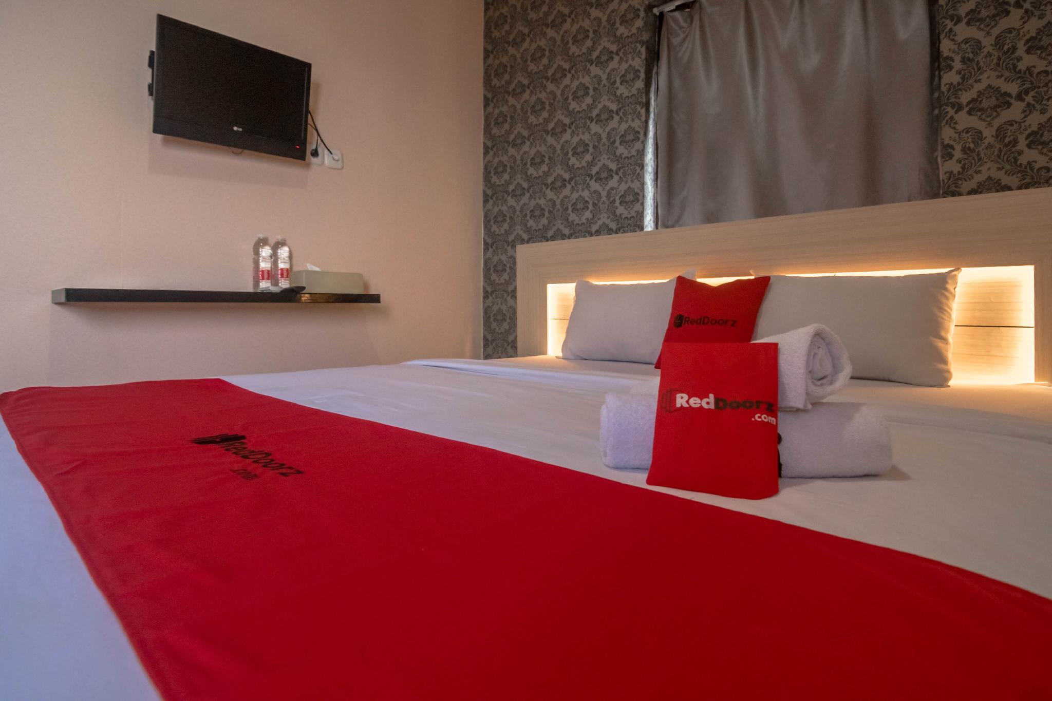 Trend Hotel By RedDoorz