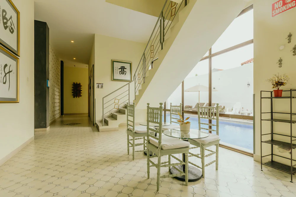 Urbanest Inn House Slipi