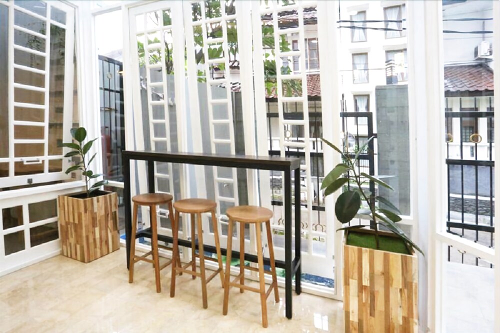 Urbanest Inn House TB Simatupang