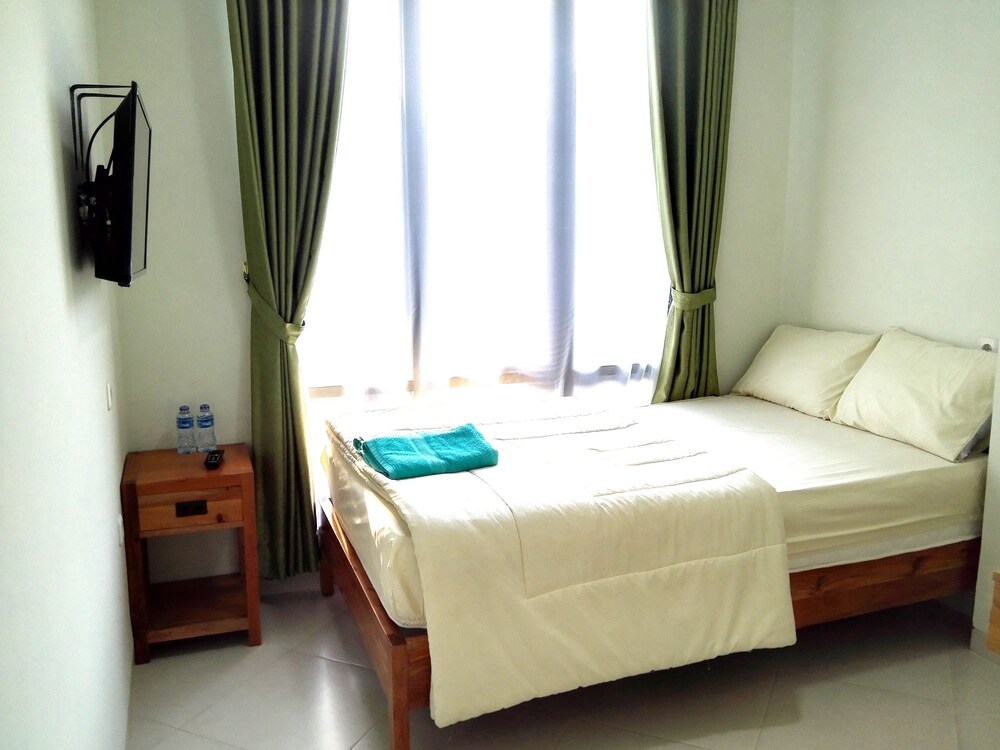 Urbanest Inn House TB Simatupang