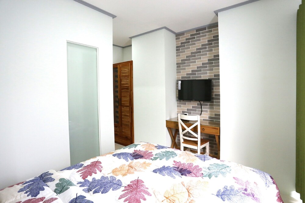 Urbanest Inn House TB Simatupang