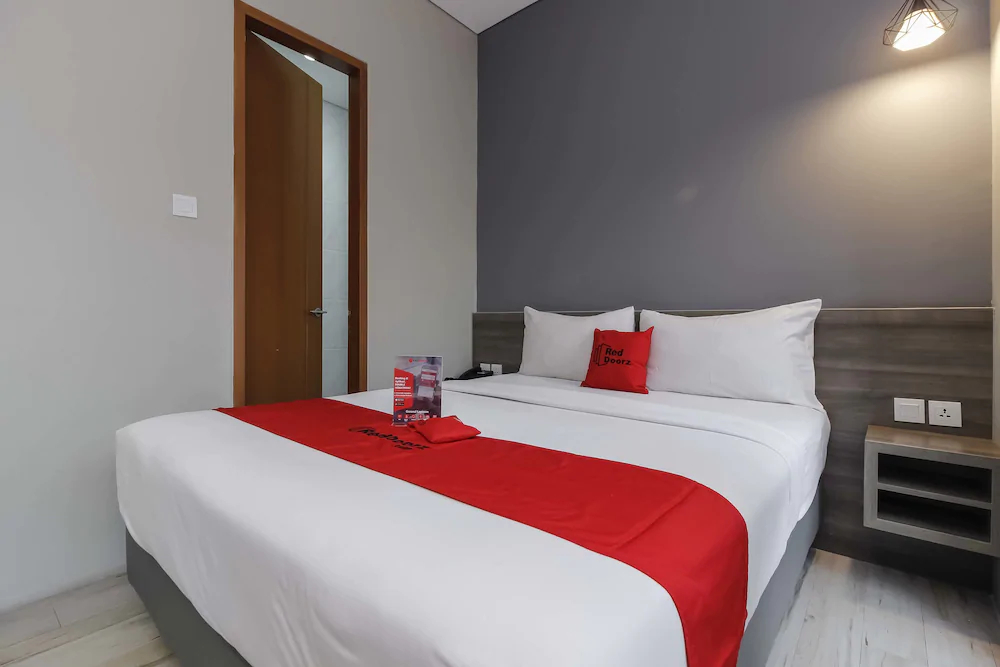 U Stay Hotel Tebet by RedDoorz