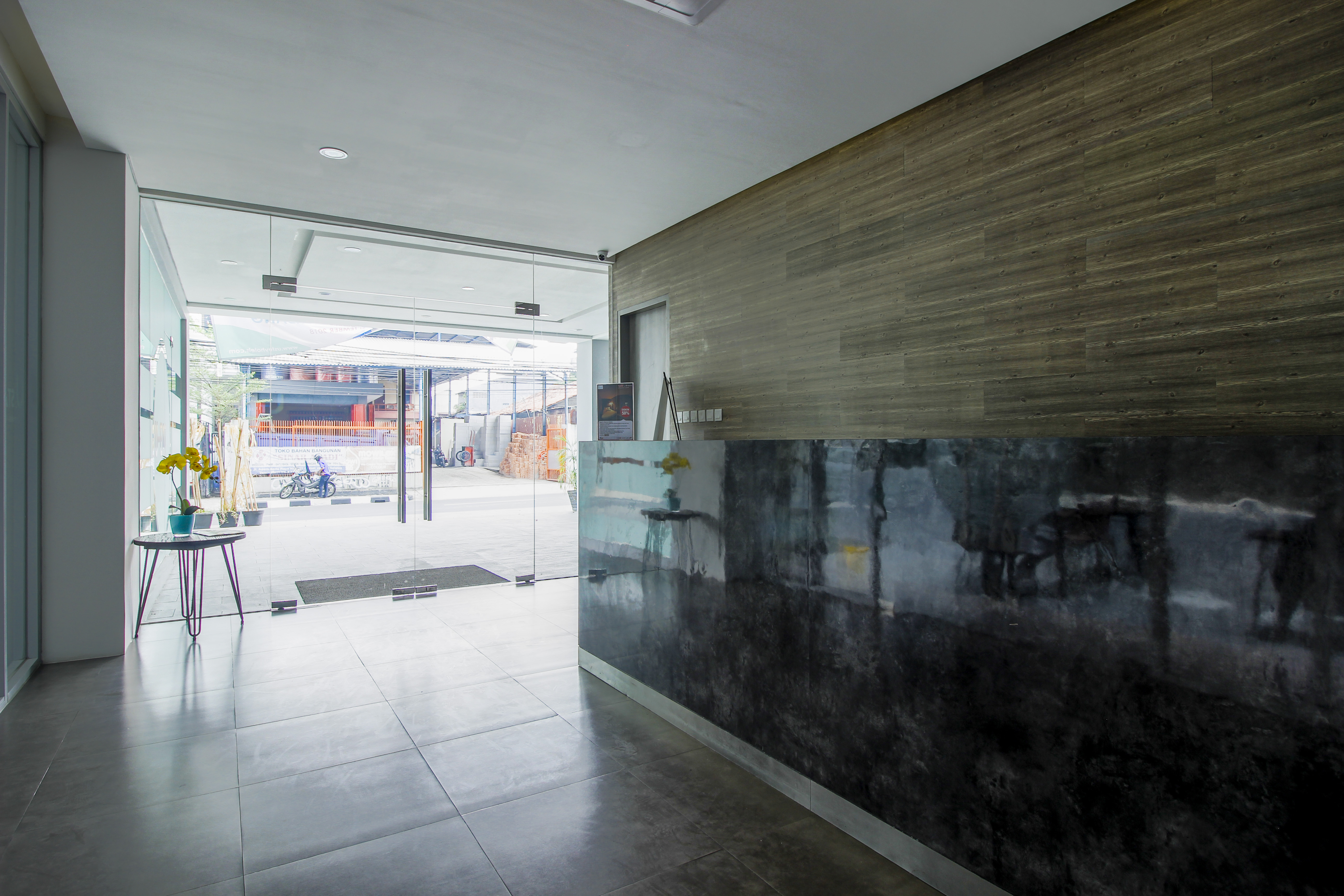 U Stay Hotel Tebet by RedDoorz