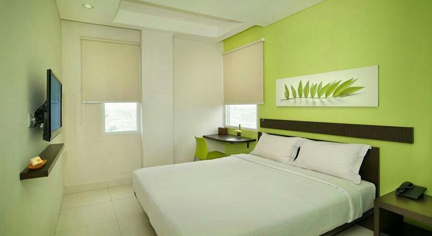 V Hotel Tebet