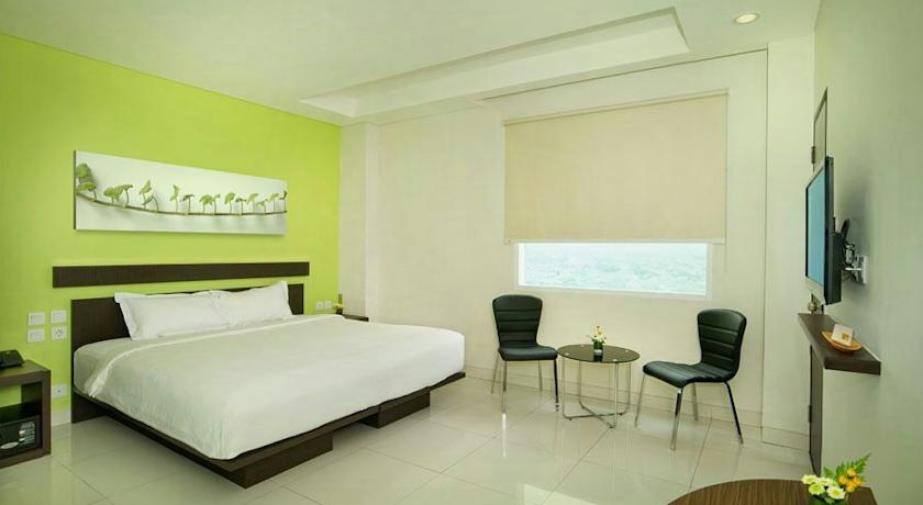V Hotel Tebet