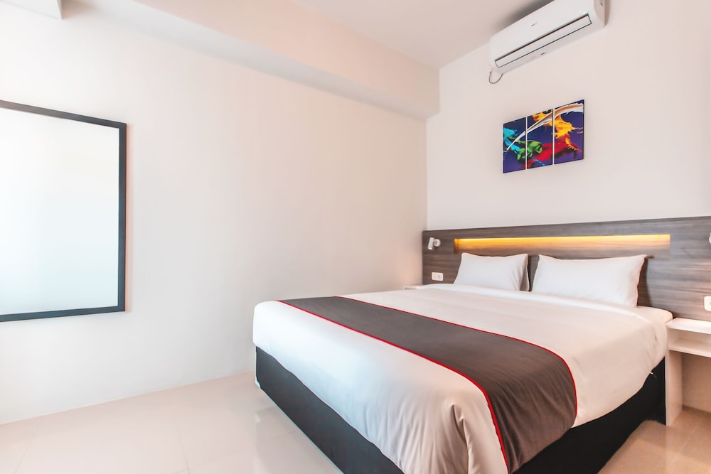 Vittoria Residence by OYO Rooms