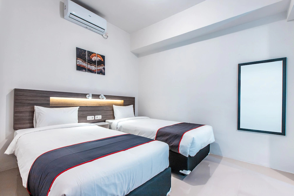Vittoria Residence by OYO Rooms