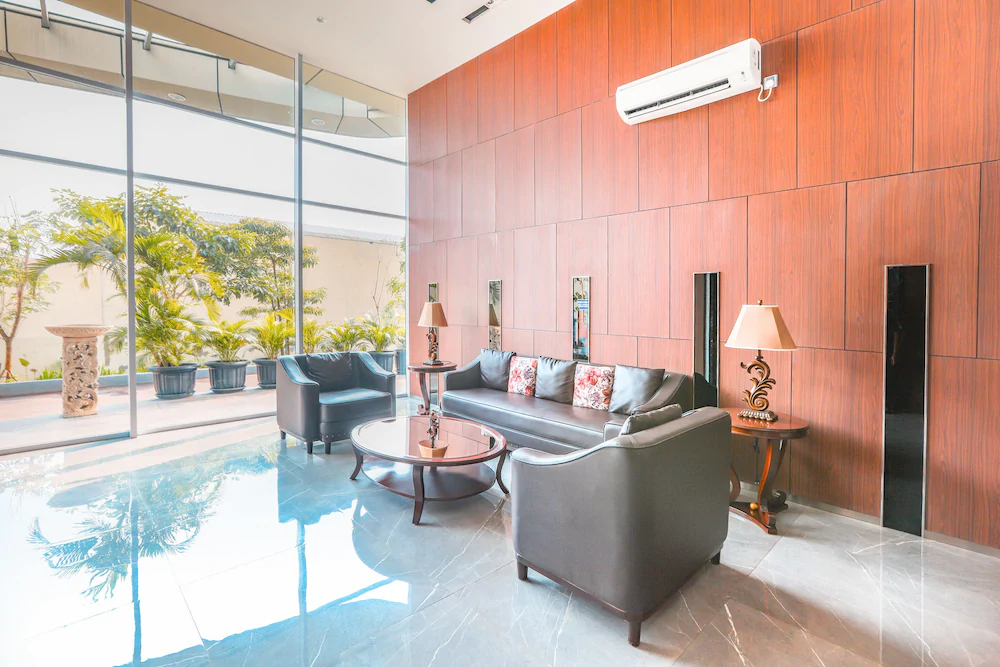 Vittoria Residence by OYO Rooms