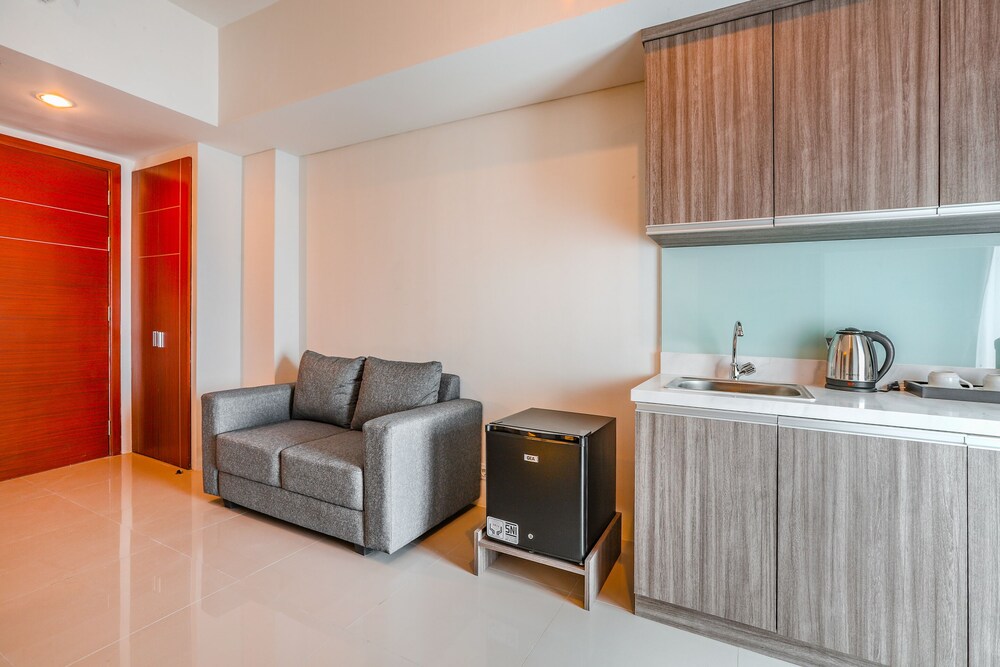 Vittoria Residence by OYO Rooms