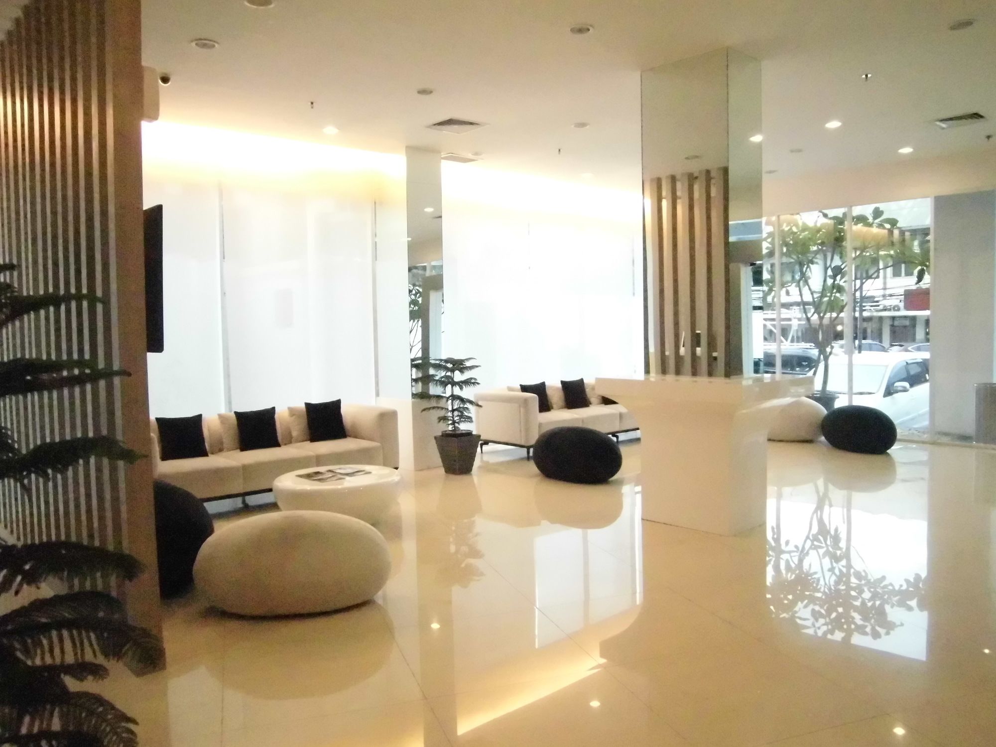 Whiz Hotel Cikini
