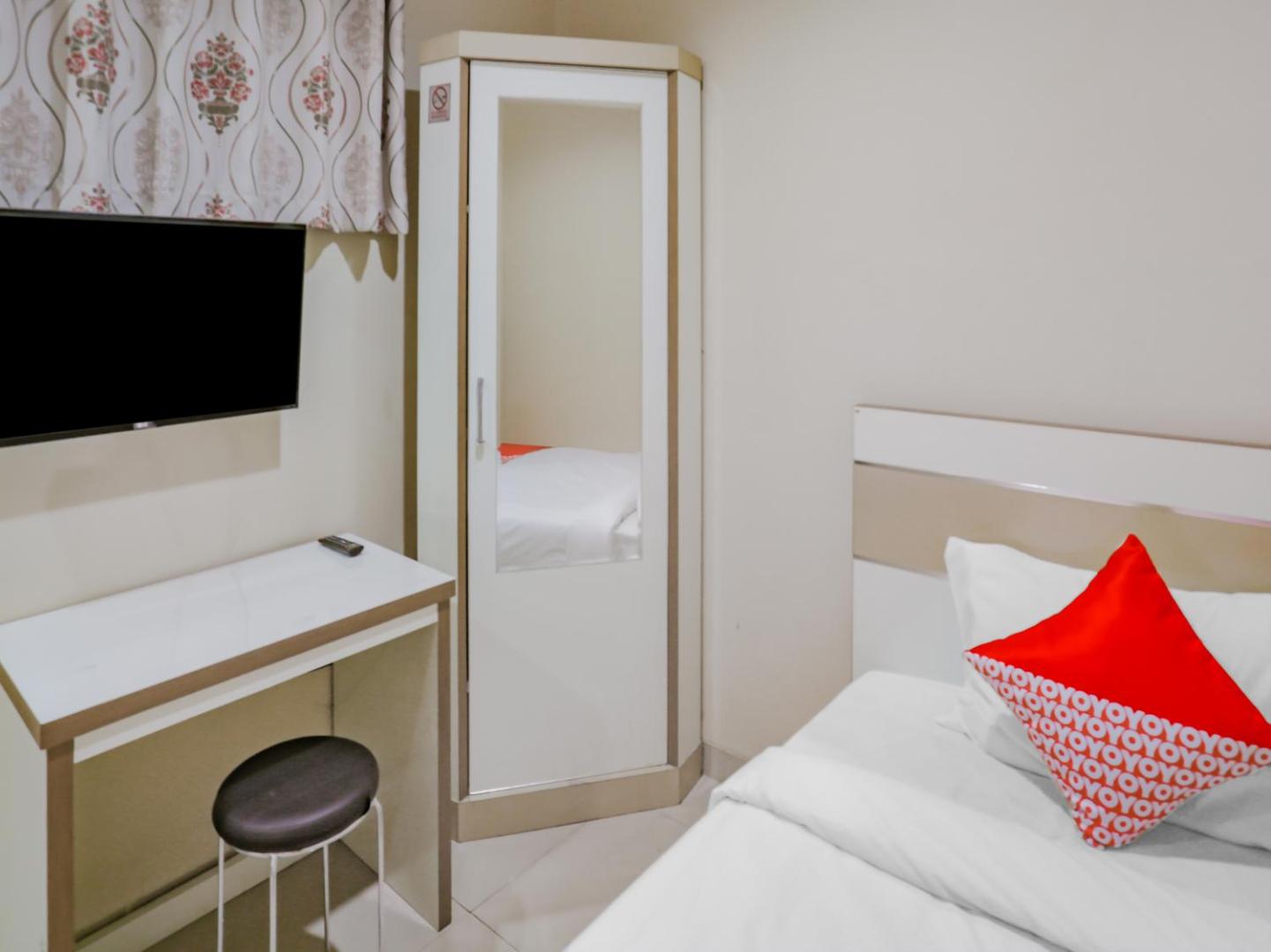 Wisma Basco Syariah by OYO Rooms