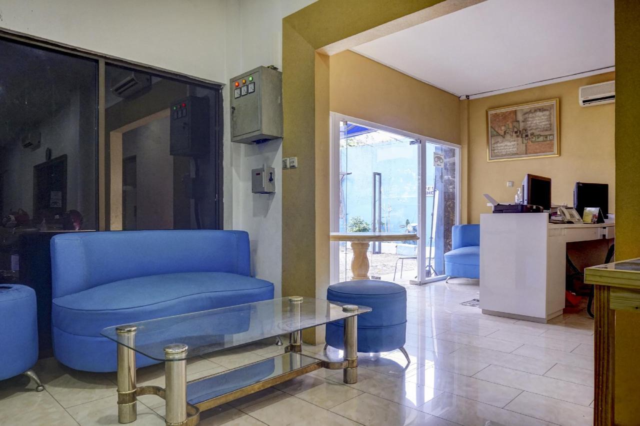 Wisma Bungur Syariah by OYO Rooms