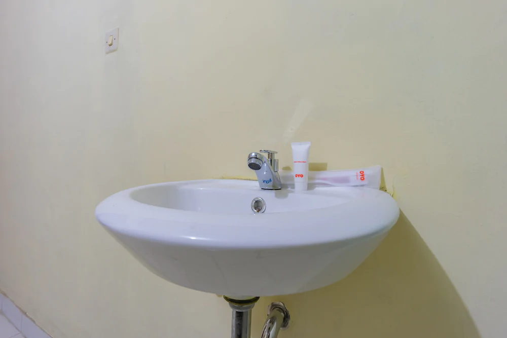 Wisma Griya Indah Lestari by OYO Rooms