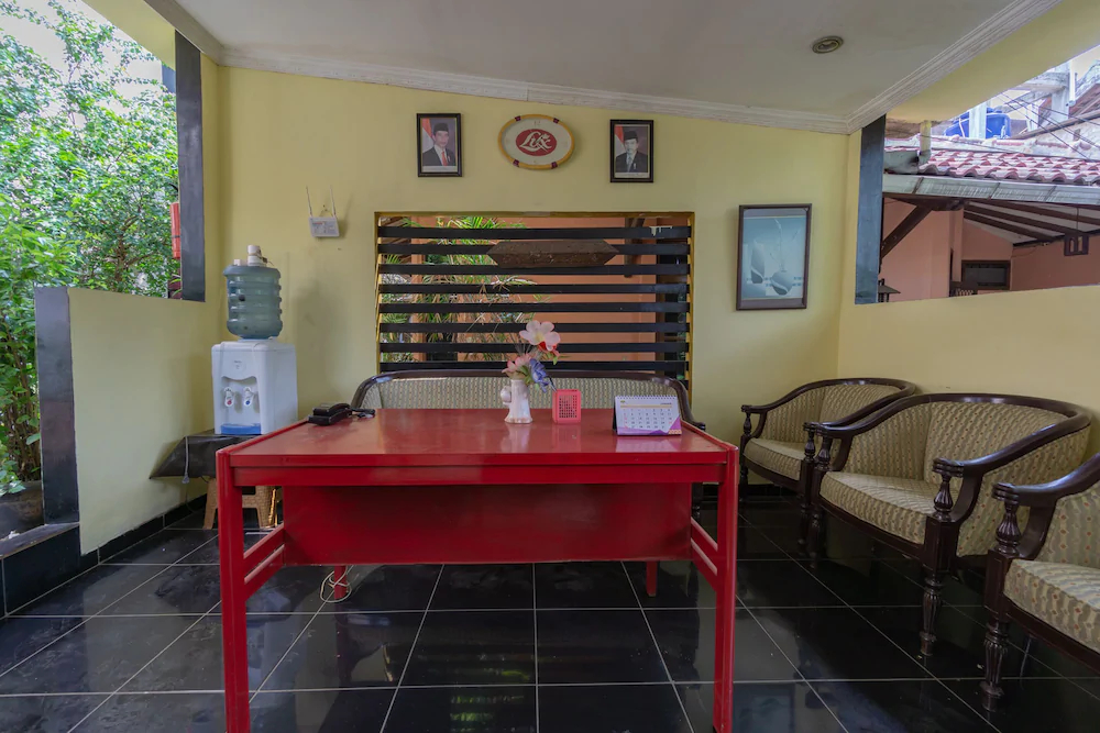 Wisma Griya Indah Lestari by OYO Rooms