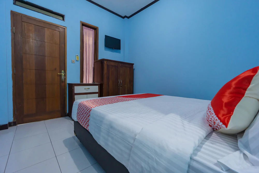 Wisma Griya Indah Lestari by OYO Rooms