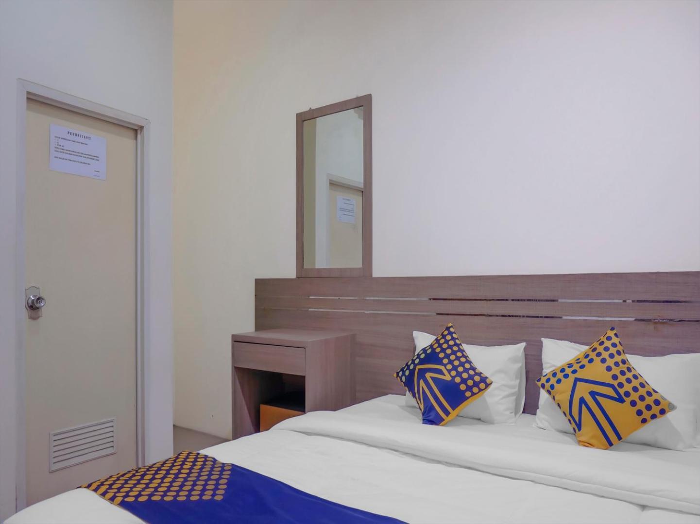 Wisma Madinah Syariah by OYO Rooms