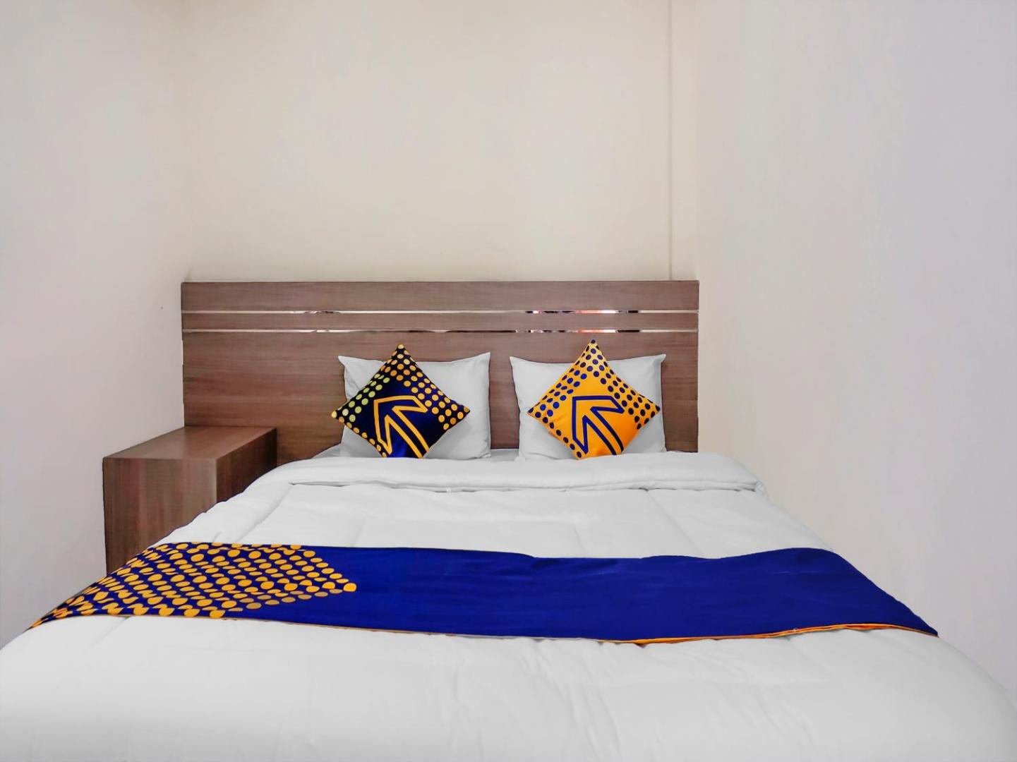 Wisma Madinah Syariah by OYO Rooms
