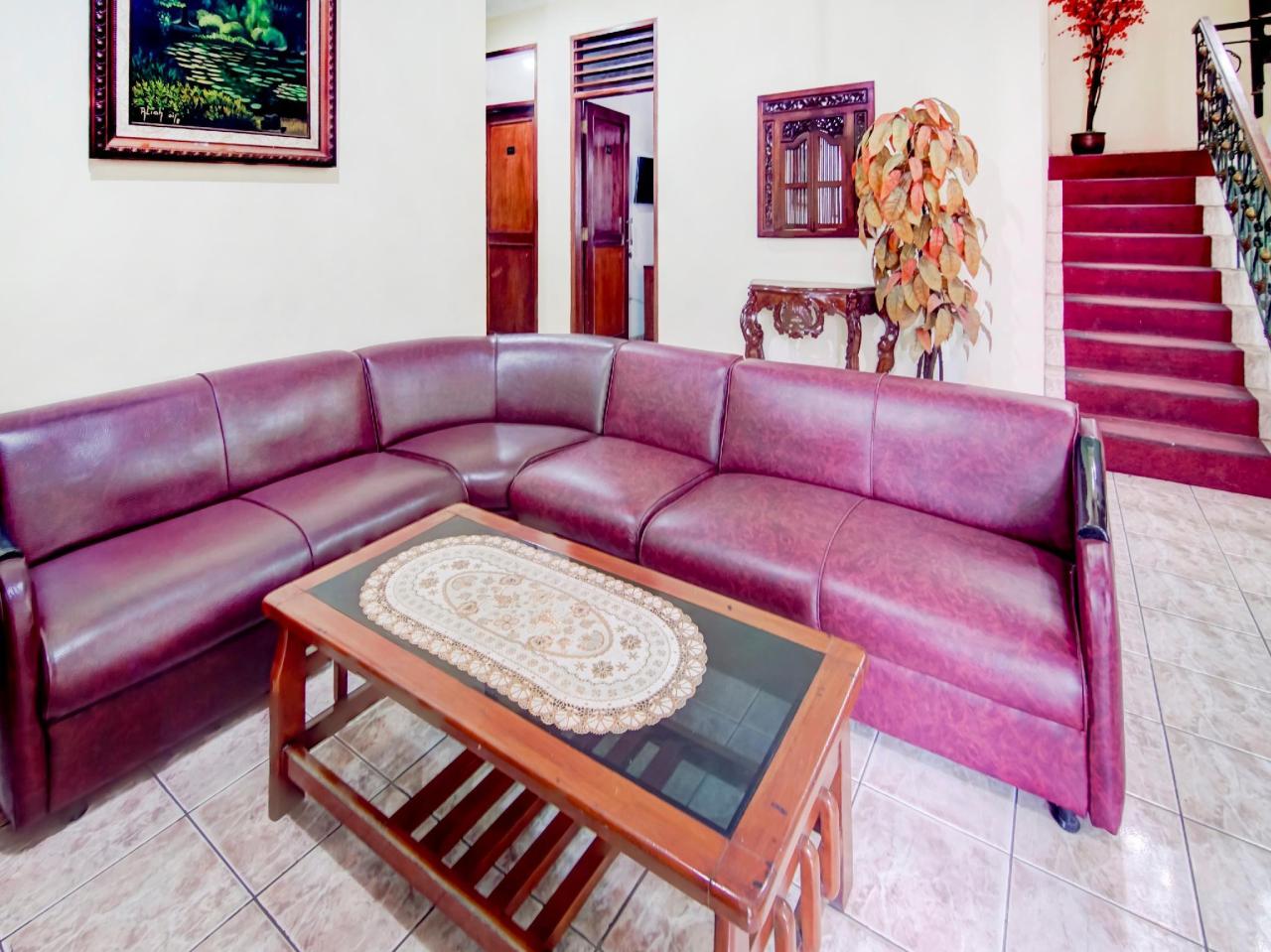 Wisma Yampi Syari'ah by OYO Rooms