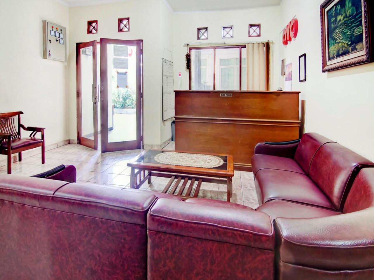 Wisma Yampi Syari'ah by OYO Rooms