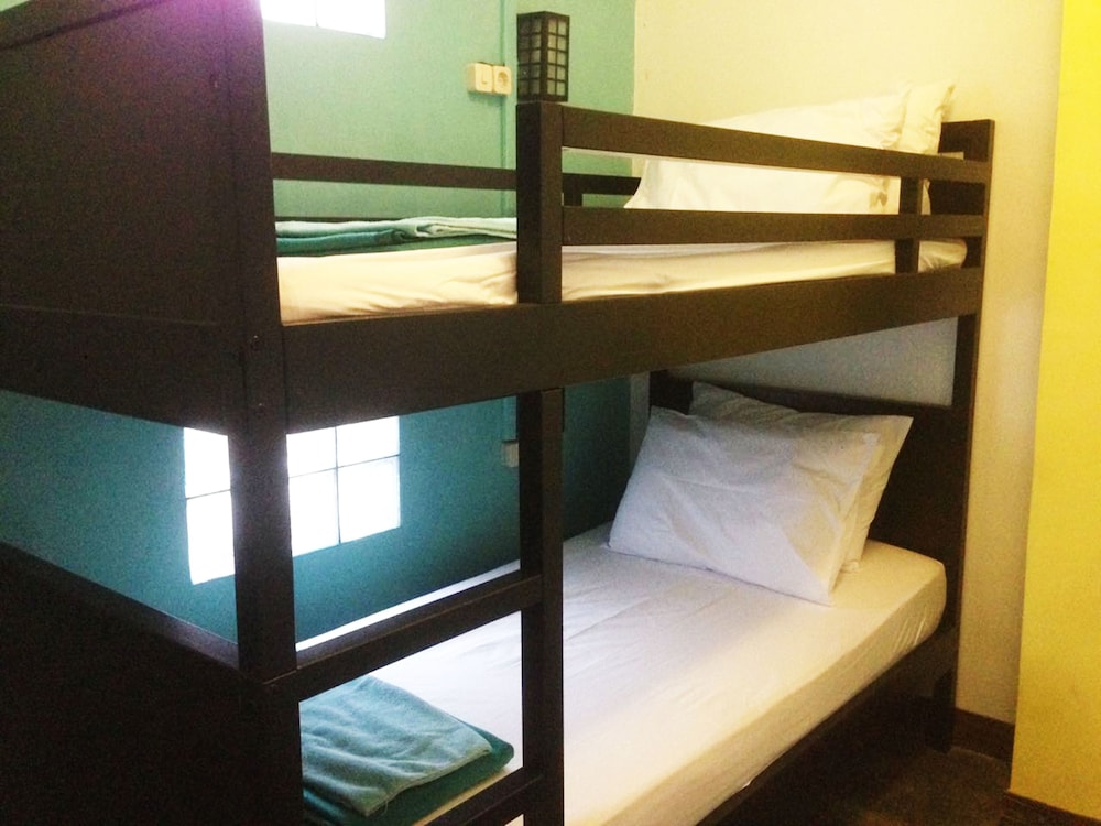 Wonderloft Hostel