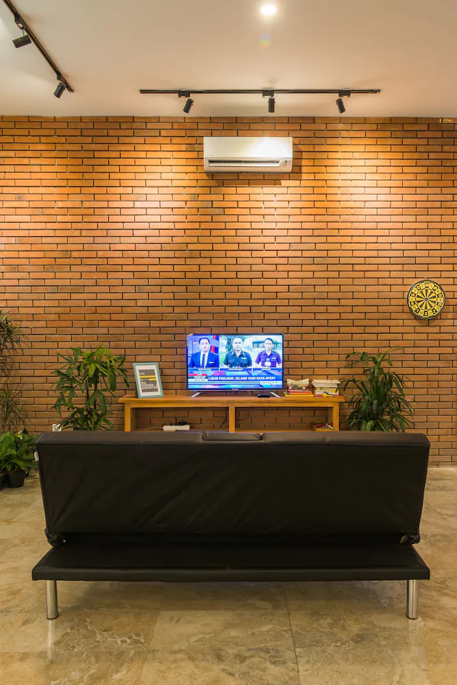 Wonderloft Hostel