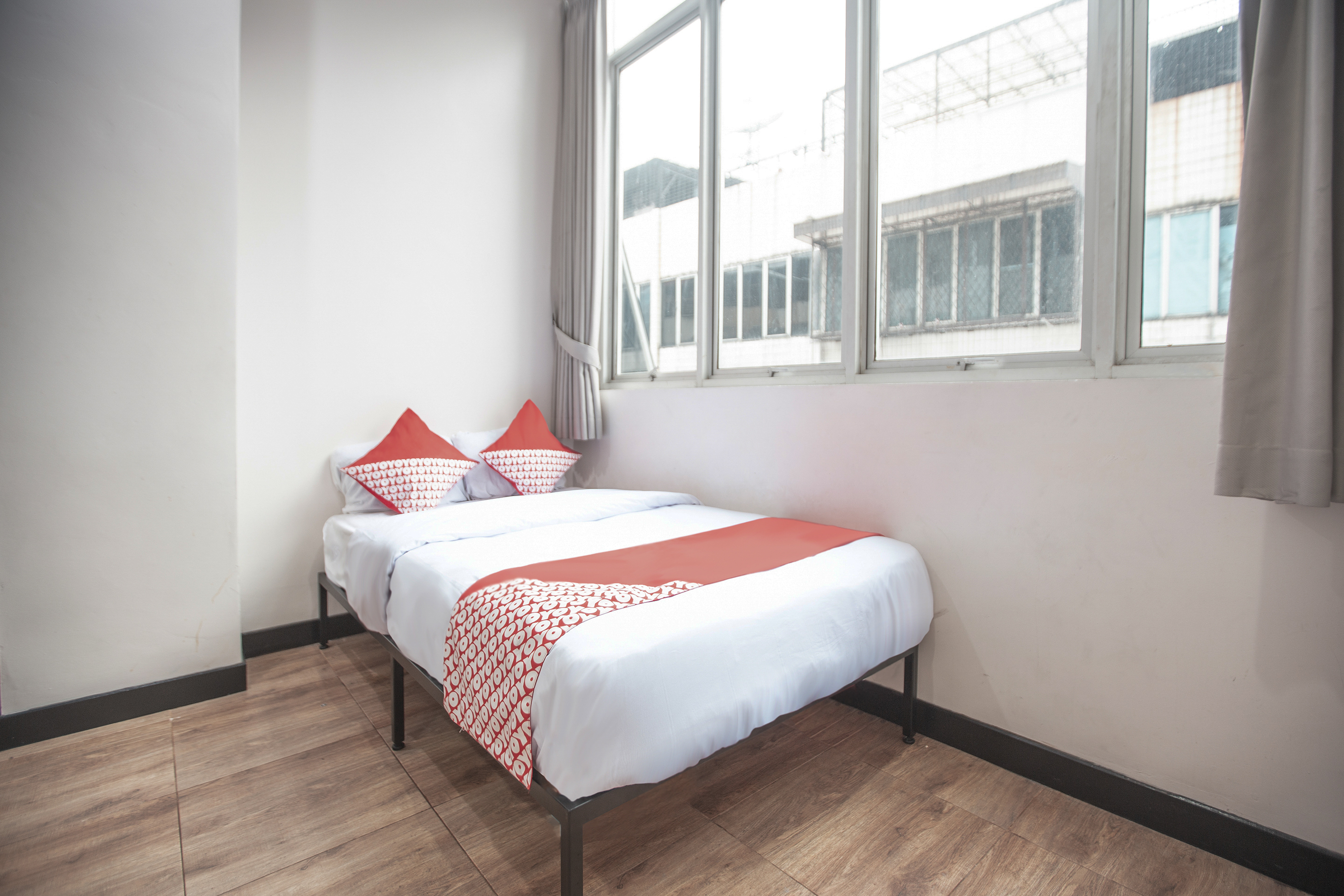 W Residence By OYO Rooms