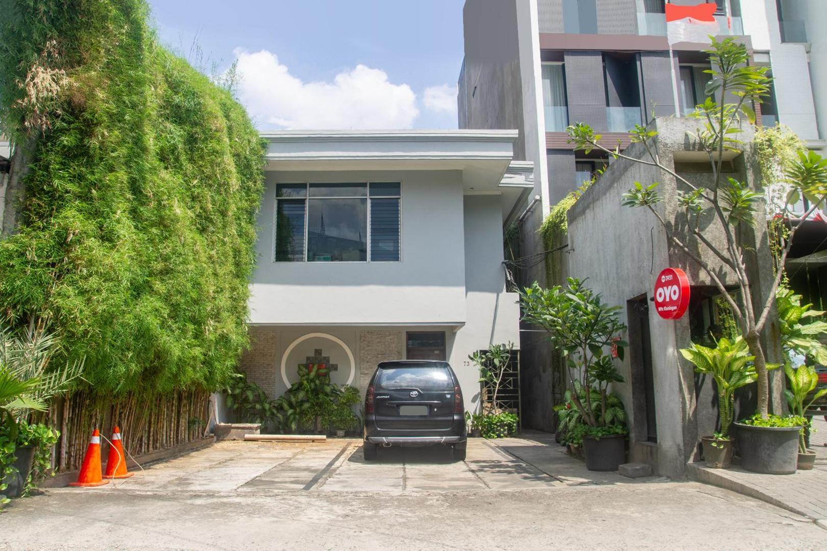 Wtc Kuningan by OYO Rooms