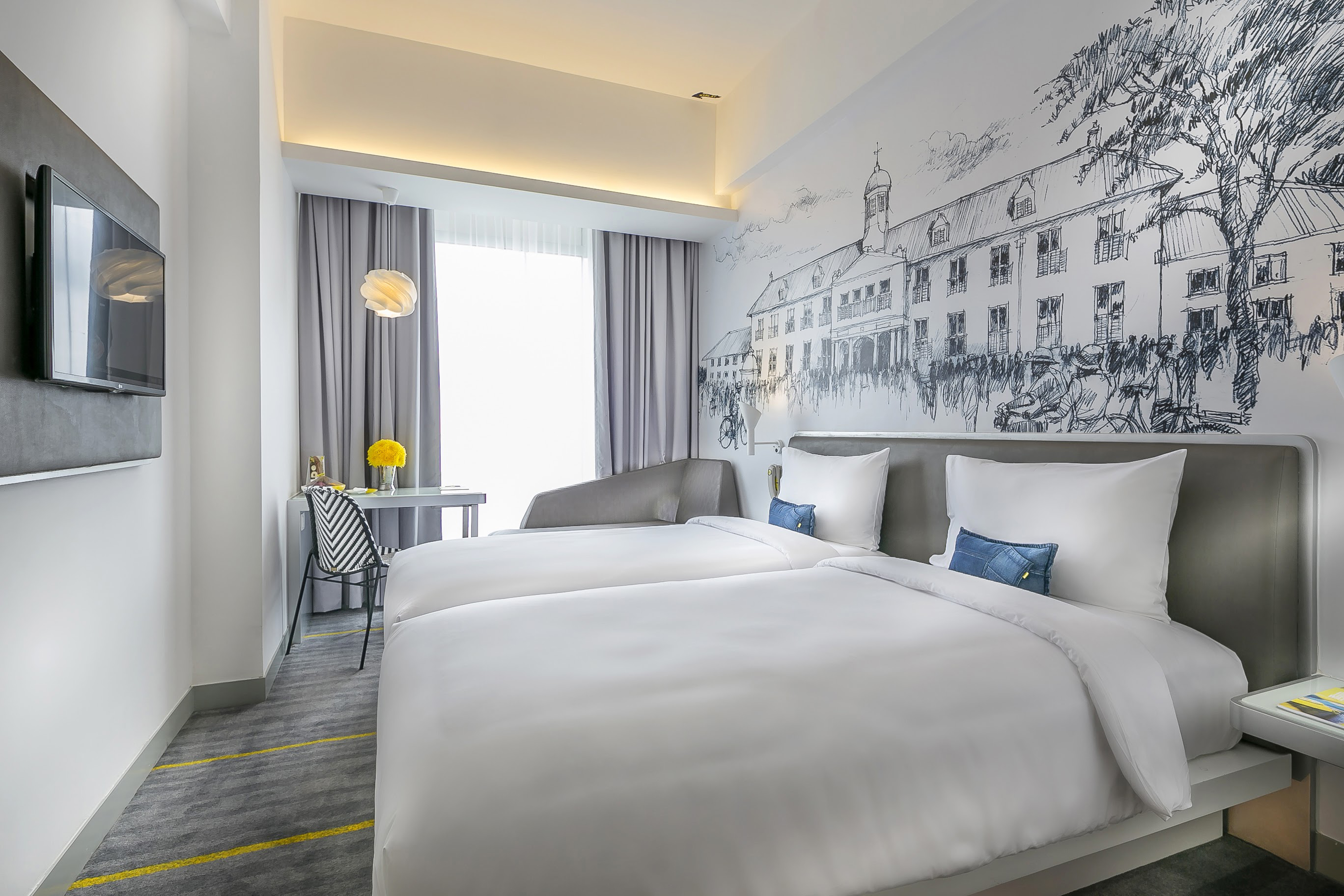 Yello Hotel Harmoni