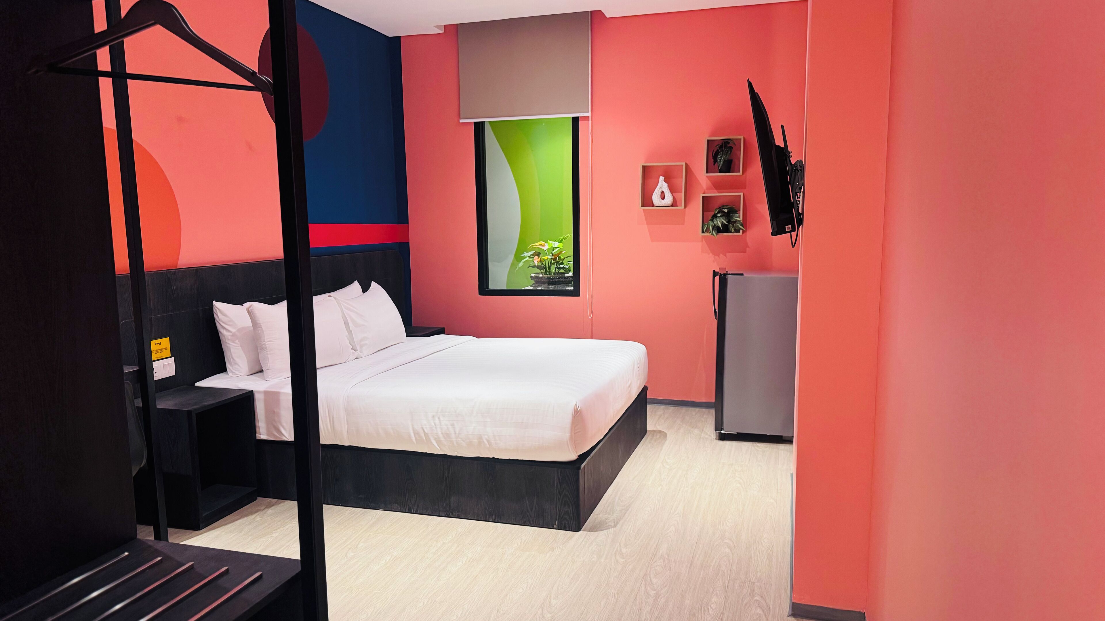 Yellow Bee Resort Cililitan