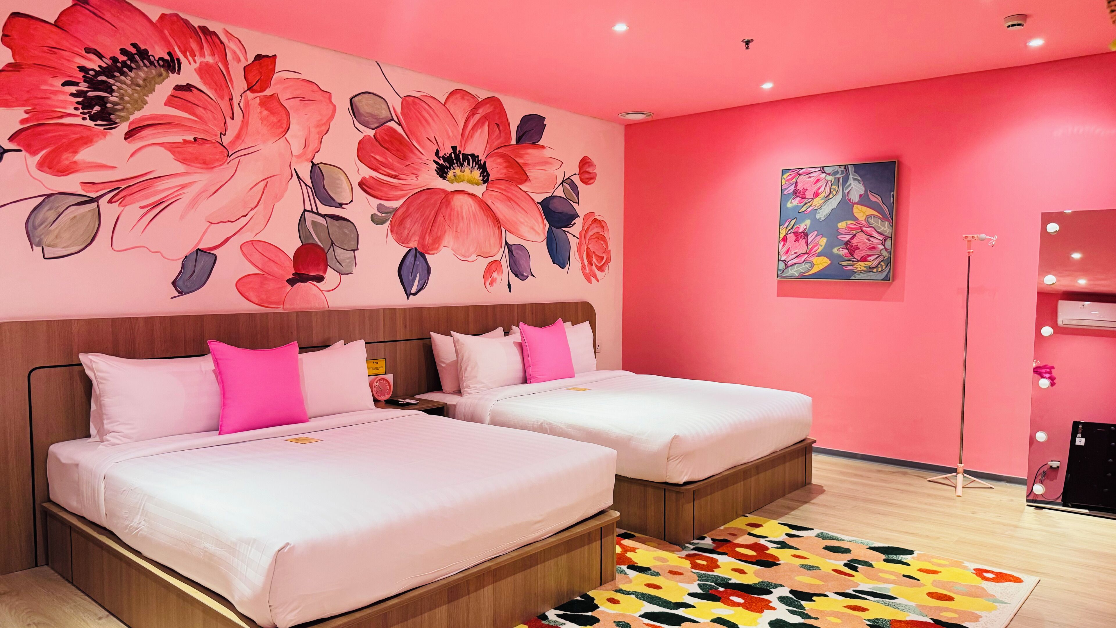 Yellow Bee Resort Cililitan