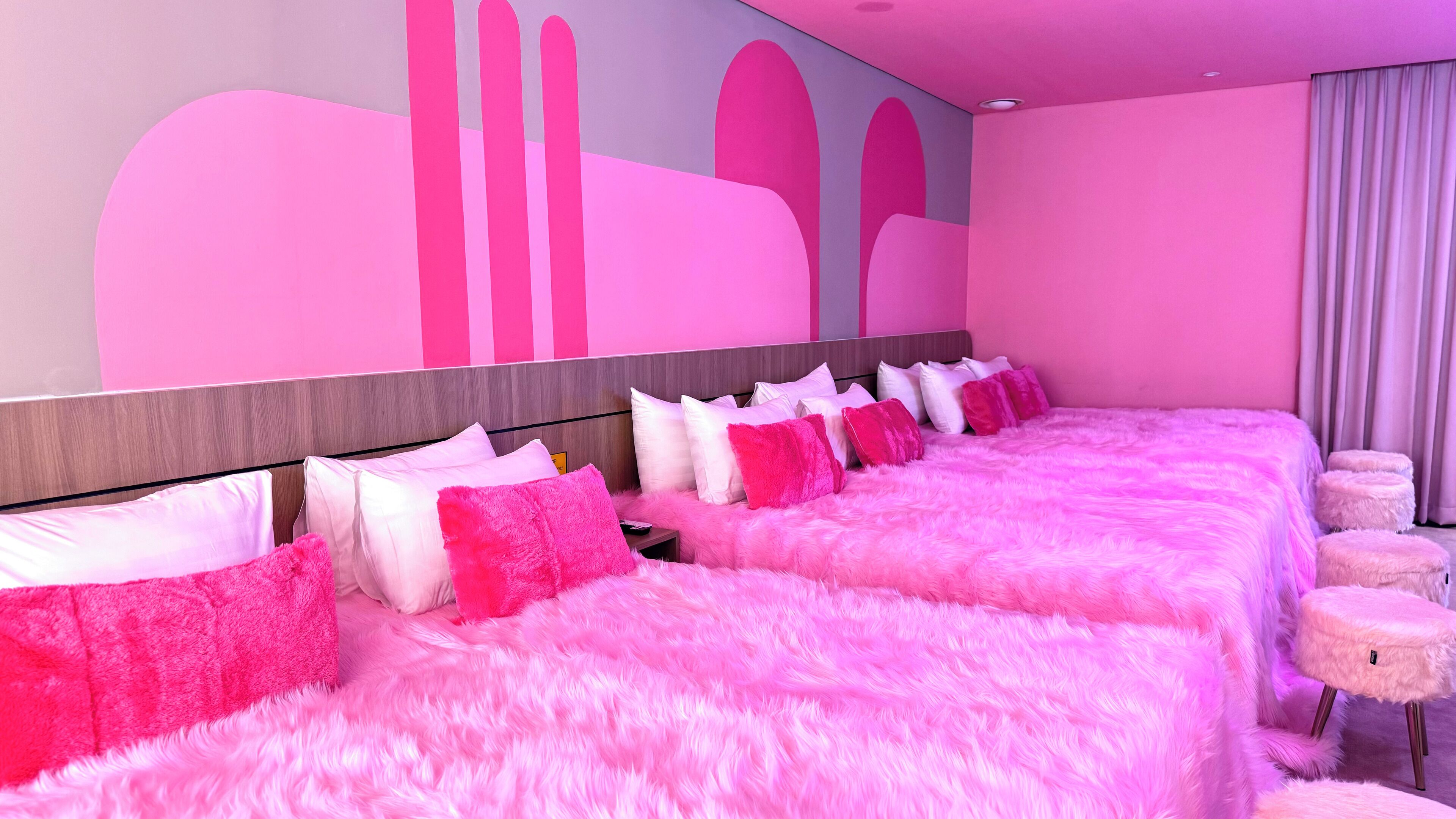 Yellow Bee Resort Cililitan