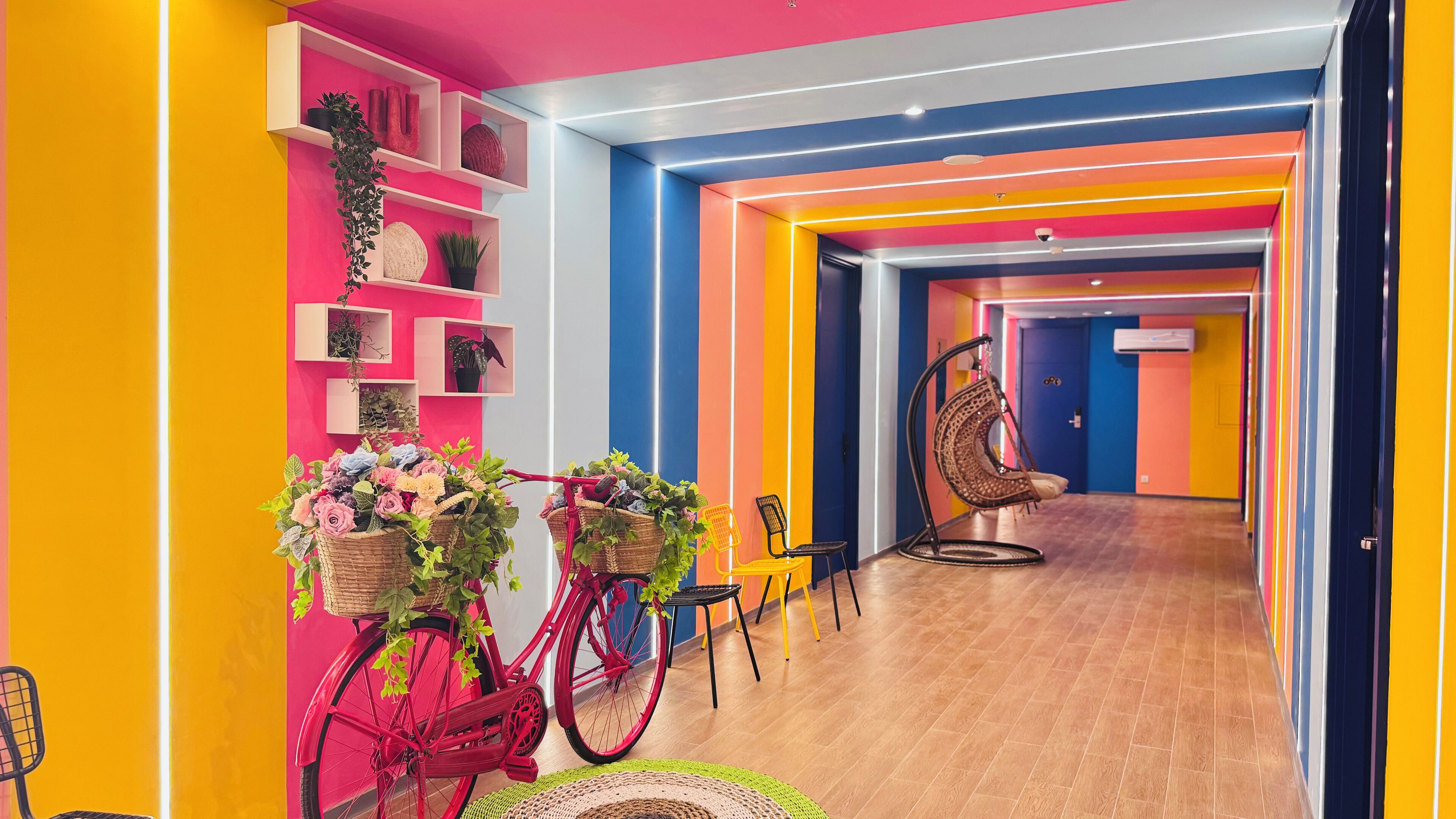 Yellow Bee Resort Cililitan