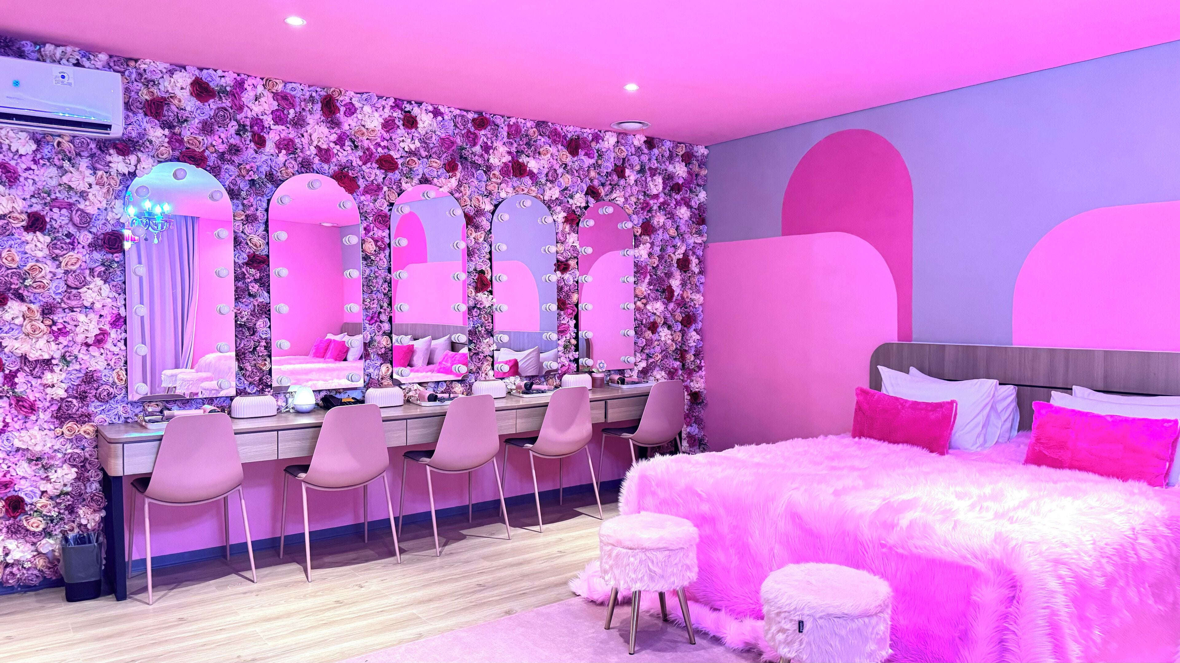 Yellow Bee Resort Cililitan