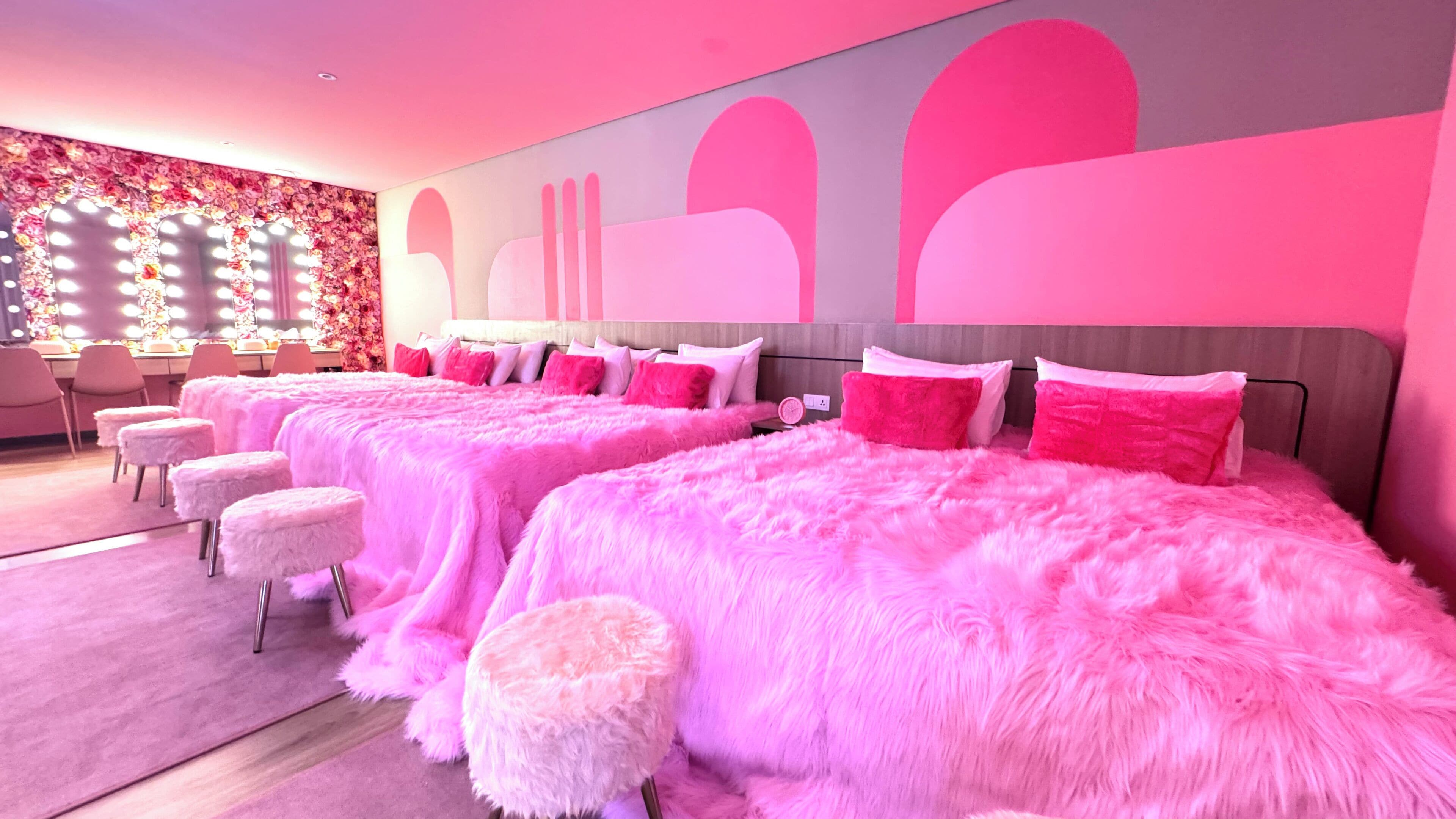 Yellow Bee Resort Cililitan