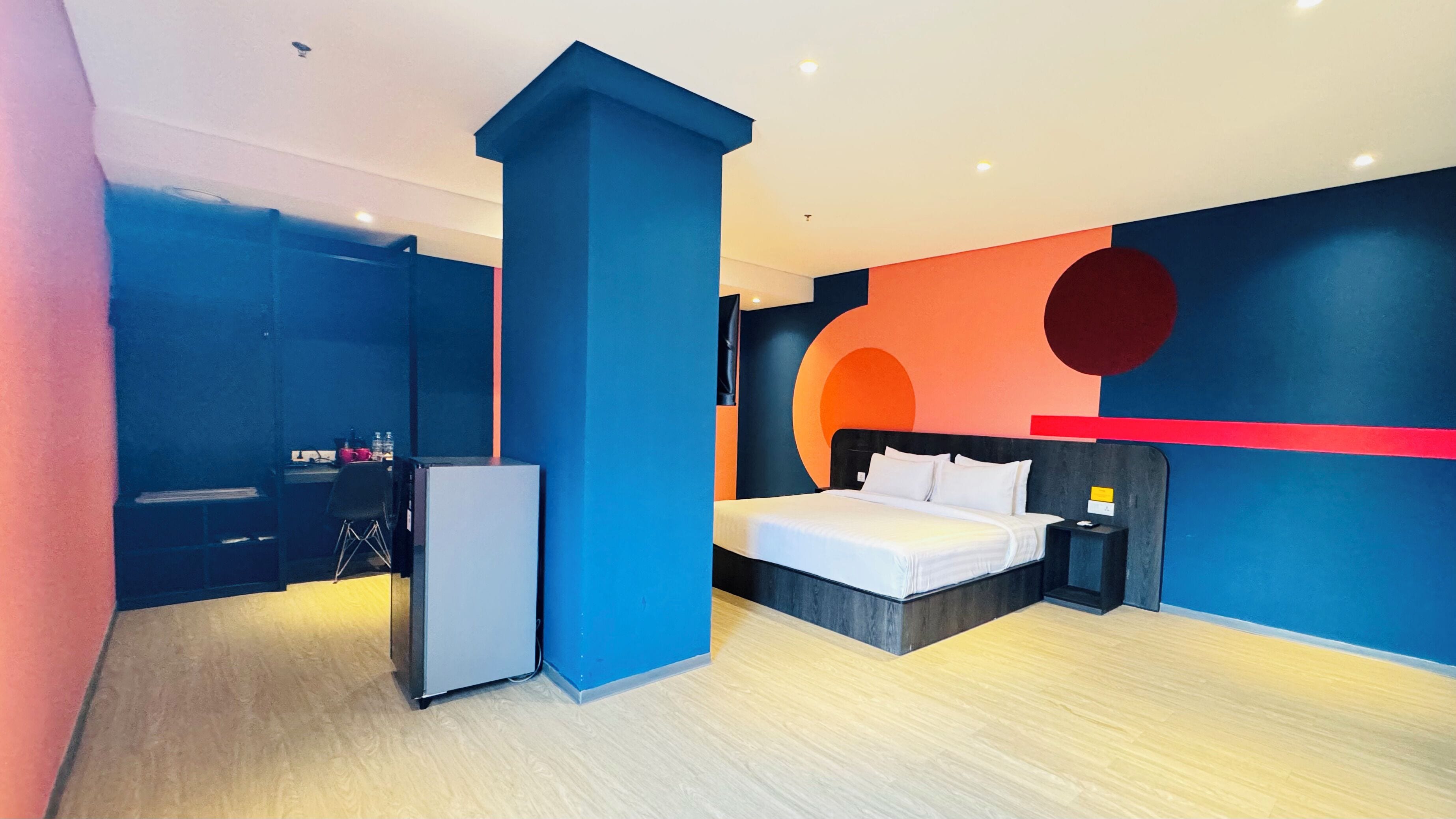 Yellow Bee Resort Cililitan