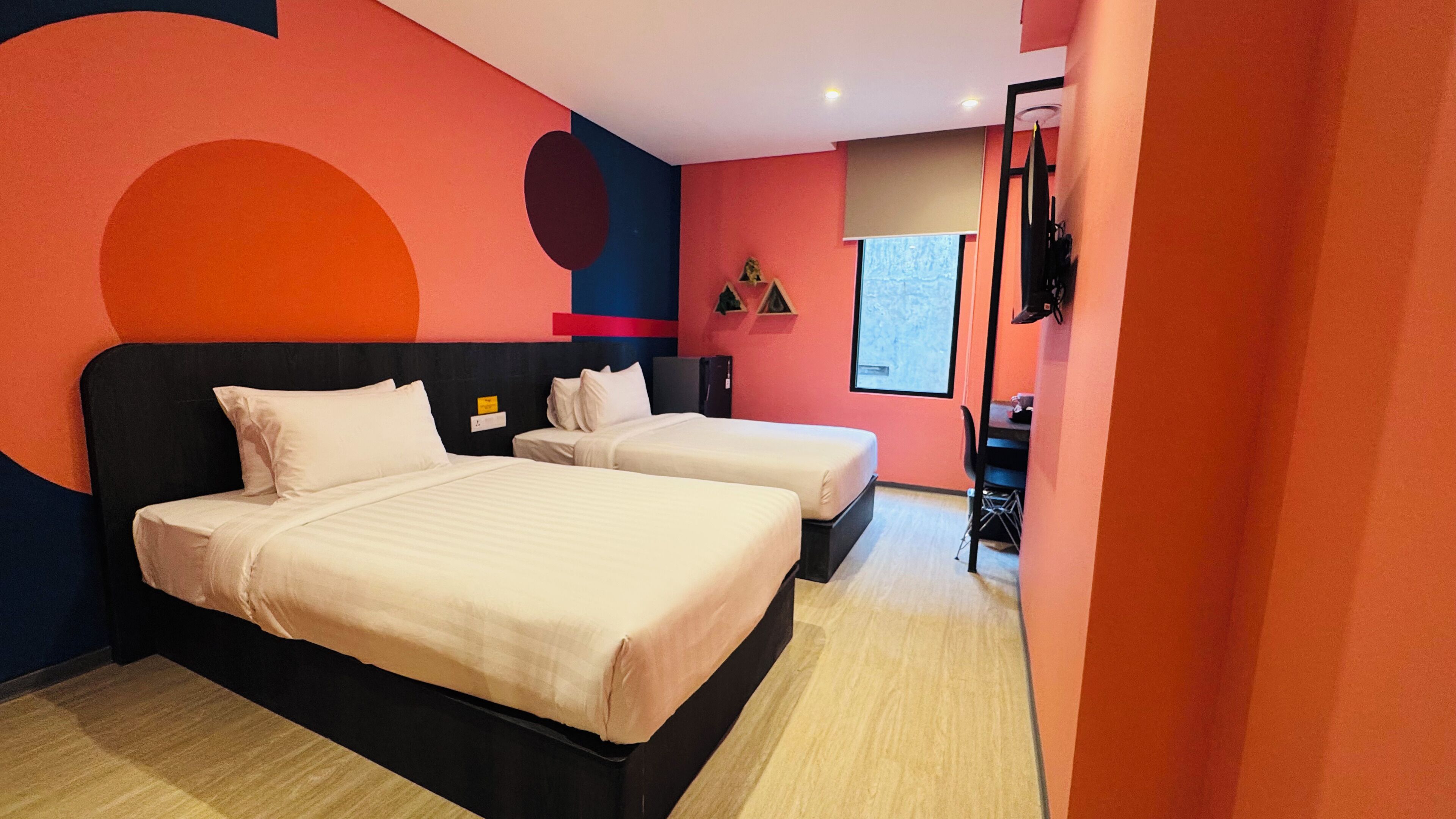 Yellow Bee Resort Cililitan