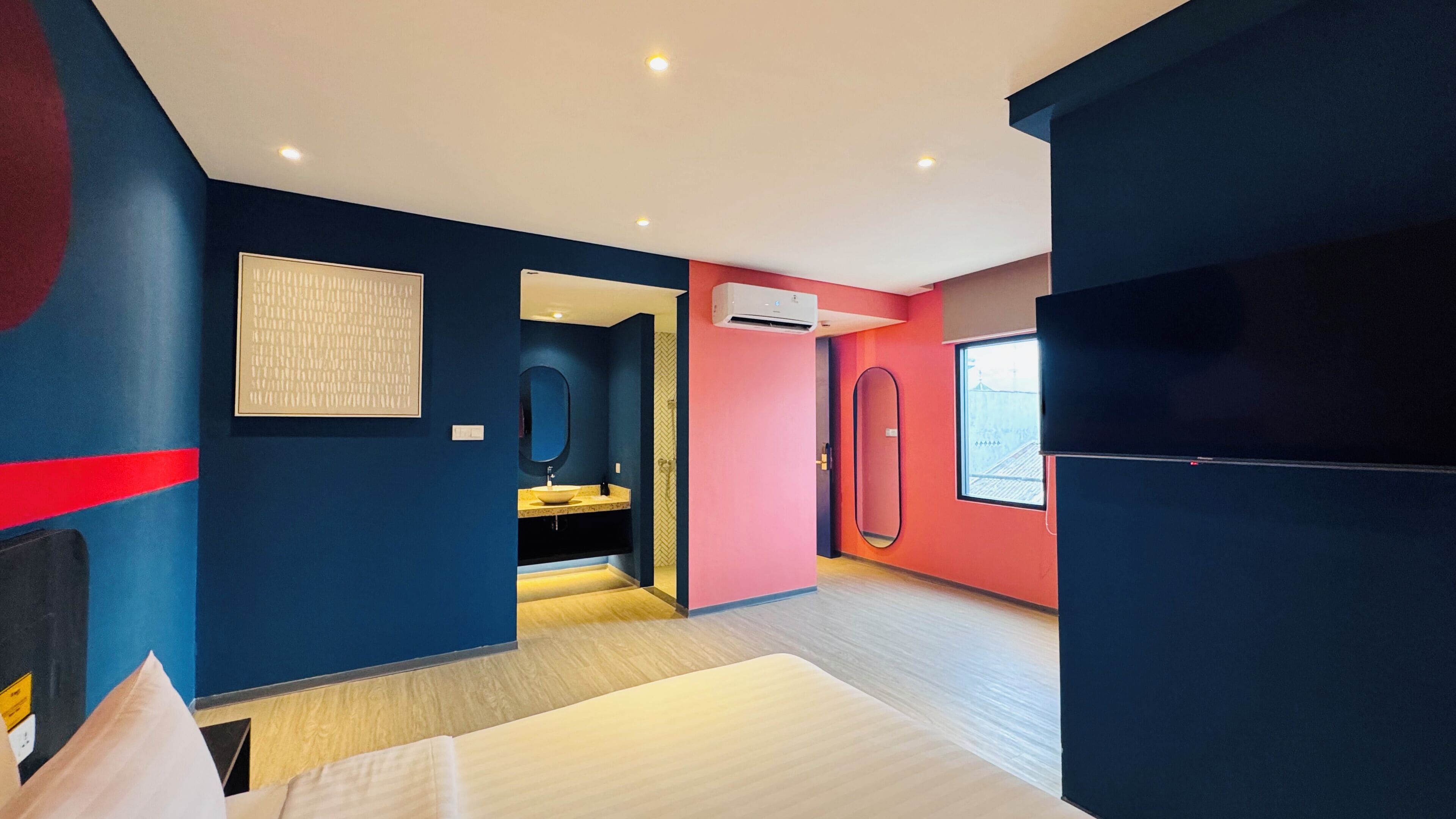 Yellow Bee Resort Cililitan