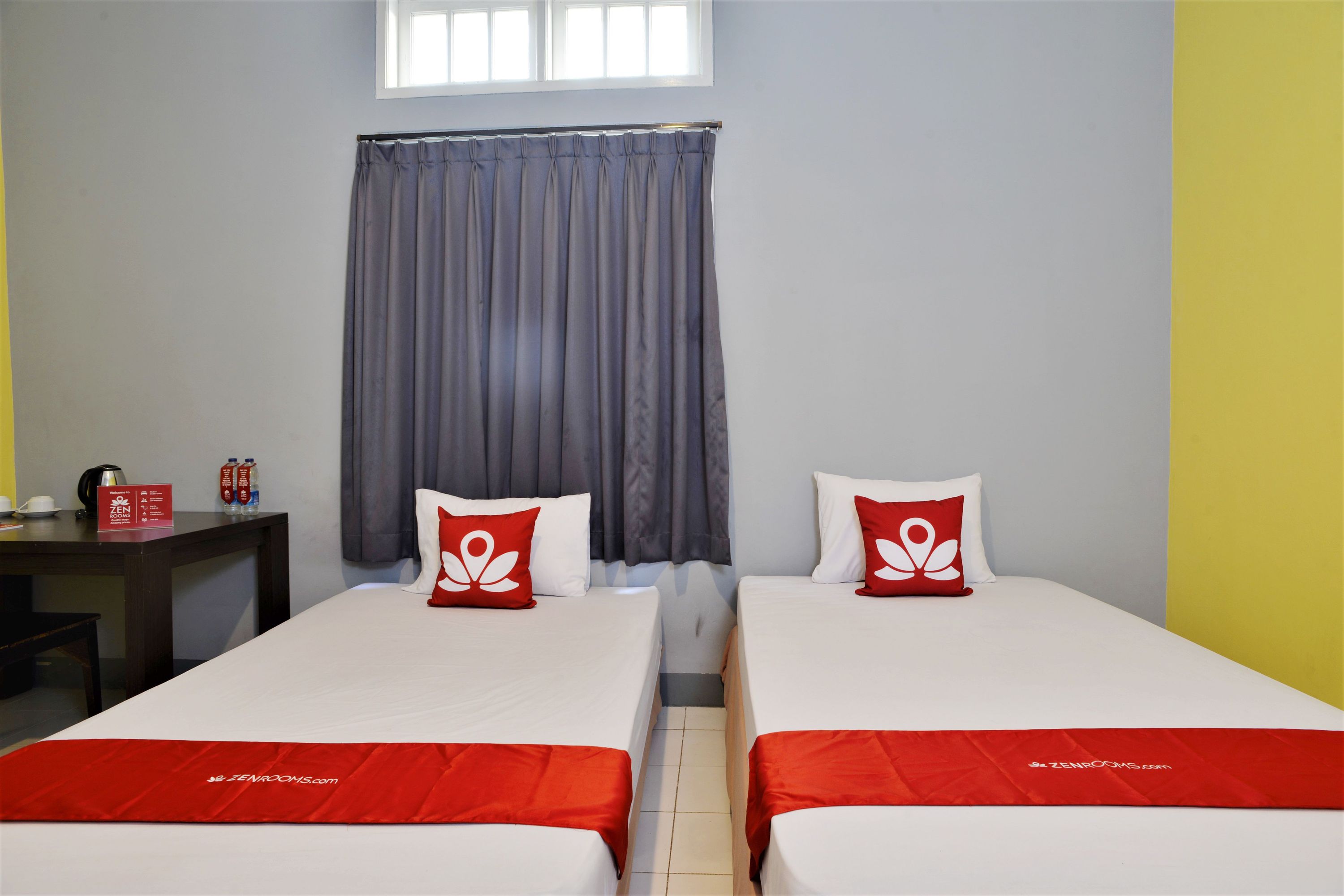 ZEN Rooms Basic Near Pasar Baru