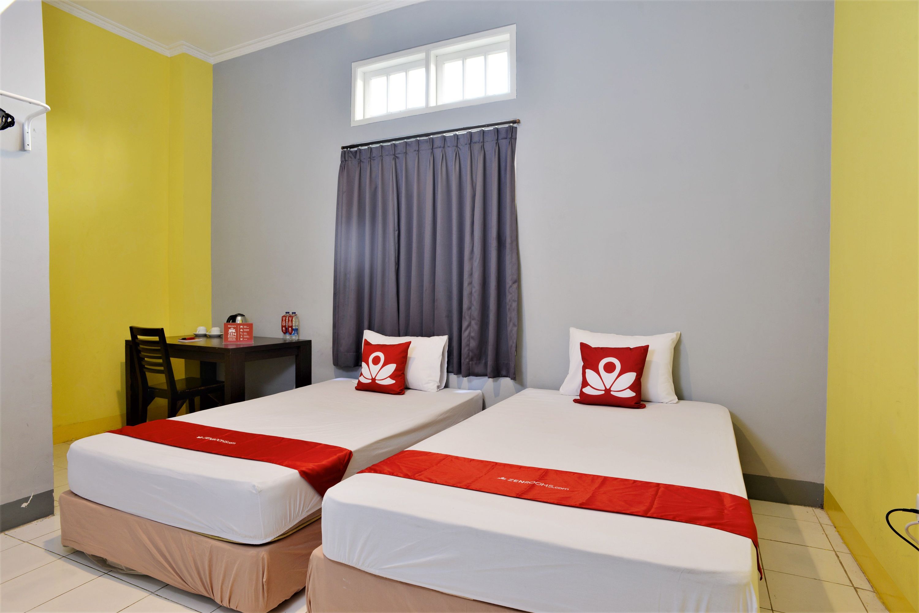 ZEN Rooms Basic Near Pasar Baru