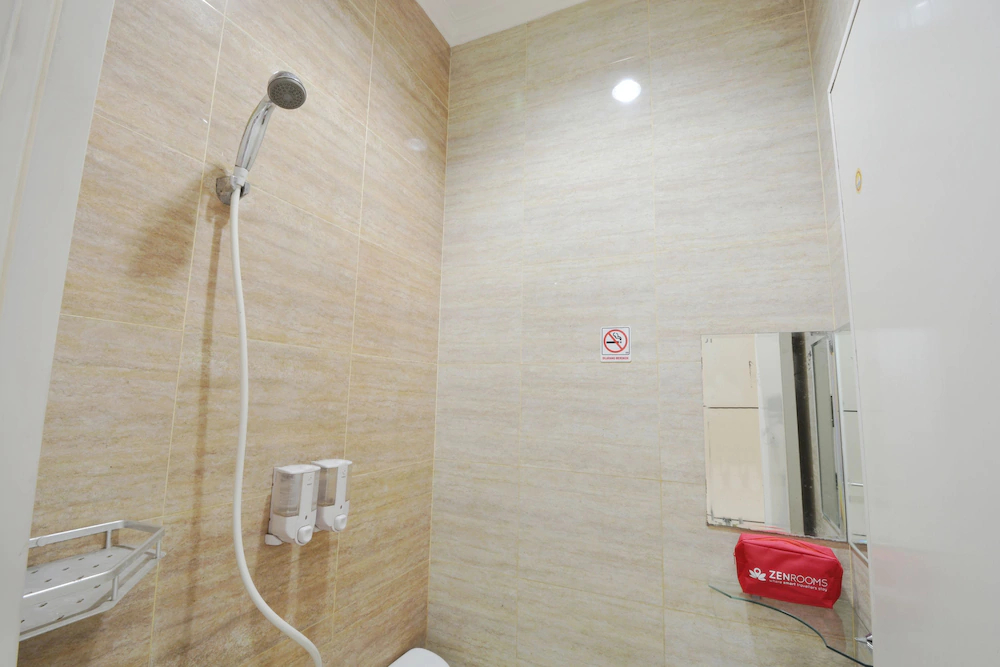 ZEN Rooms Basic Sunter Agung Utara Syariah