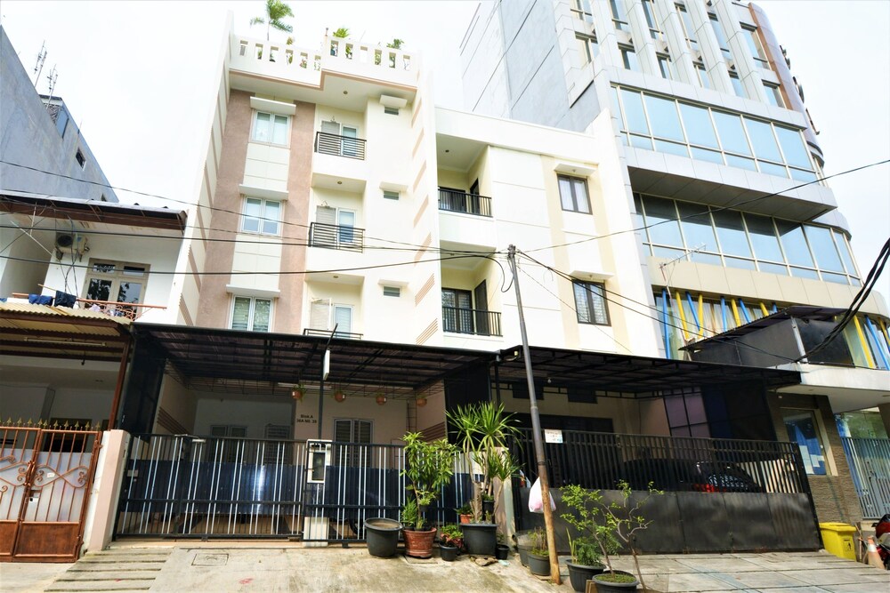 ZEN Rooms Basic Sunter Agung Utara Syariah