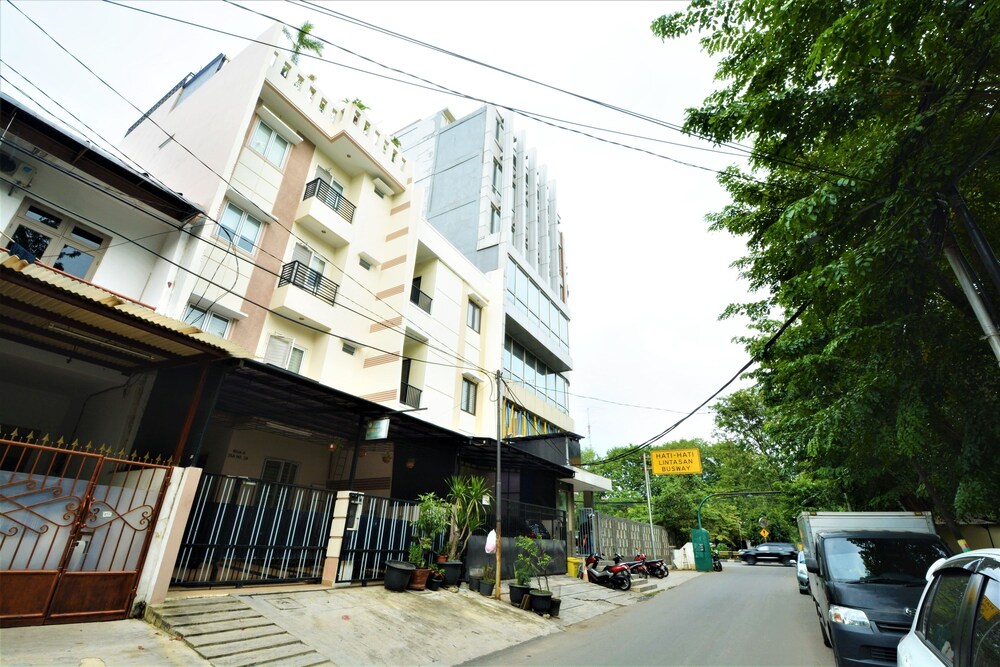 ZEN Rooms Basic Sunter Agung Utara Syariah