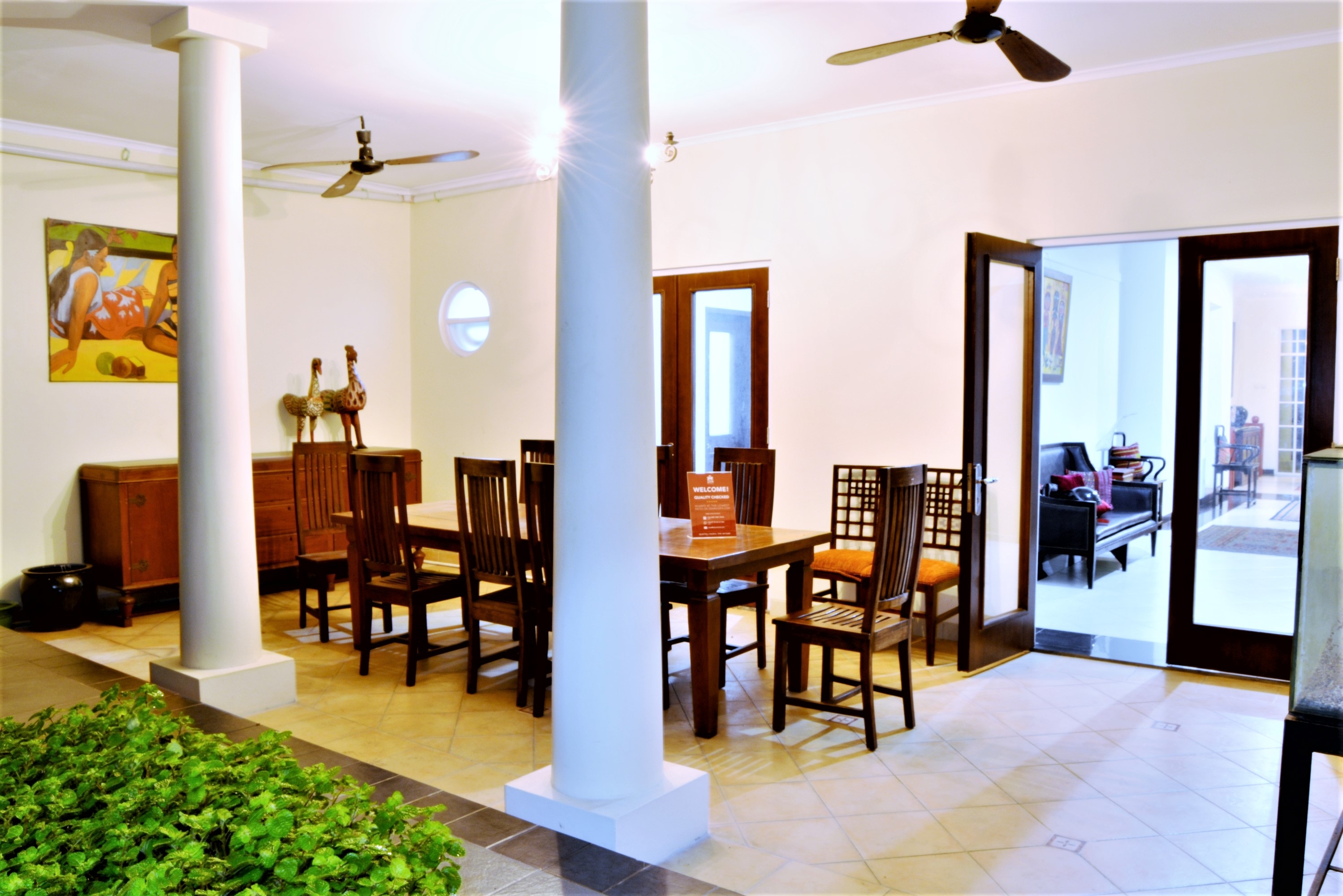 Zen Rooms Chic Home Kemang