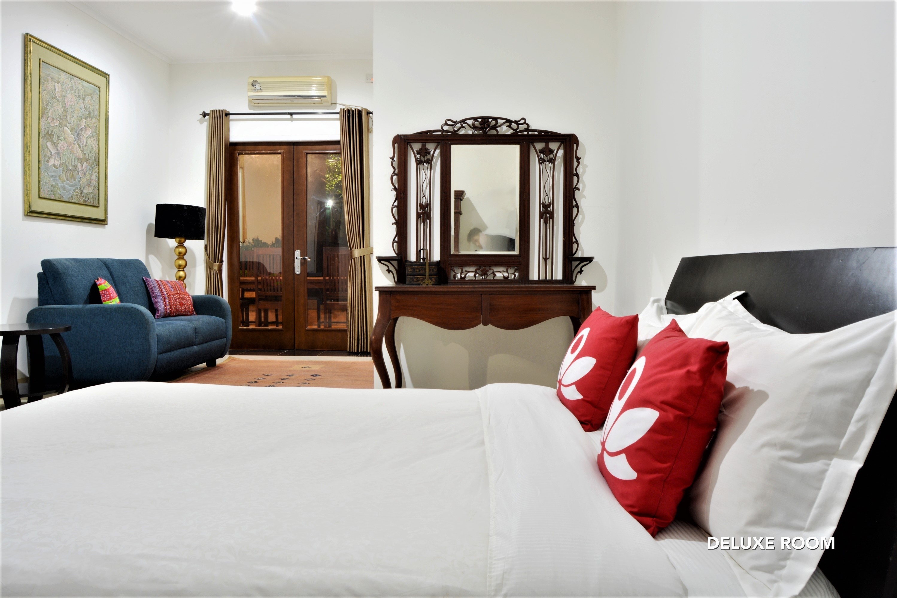 Zen Rooms Chic Home Kemang