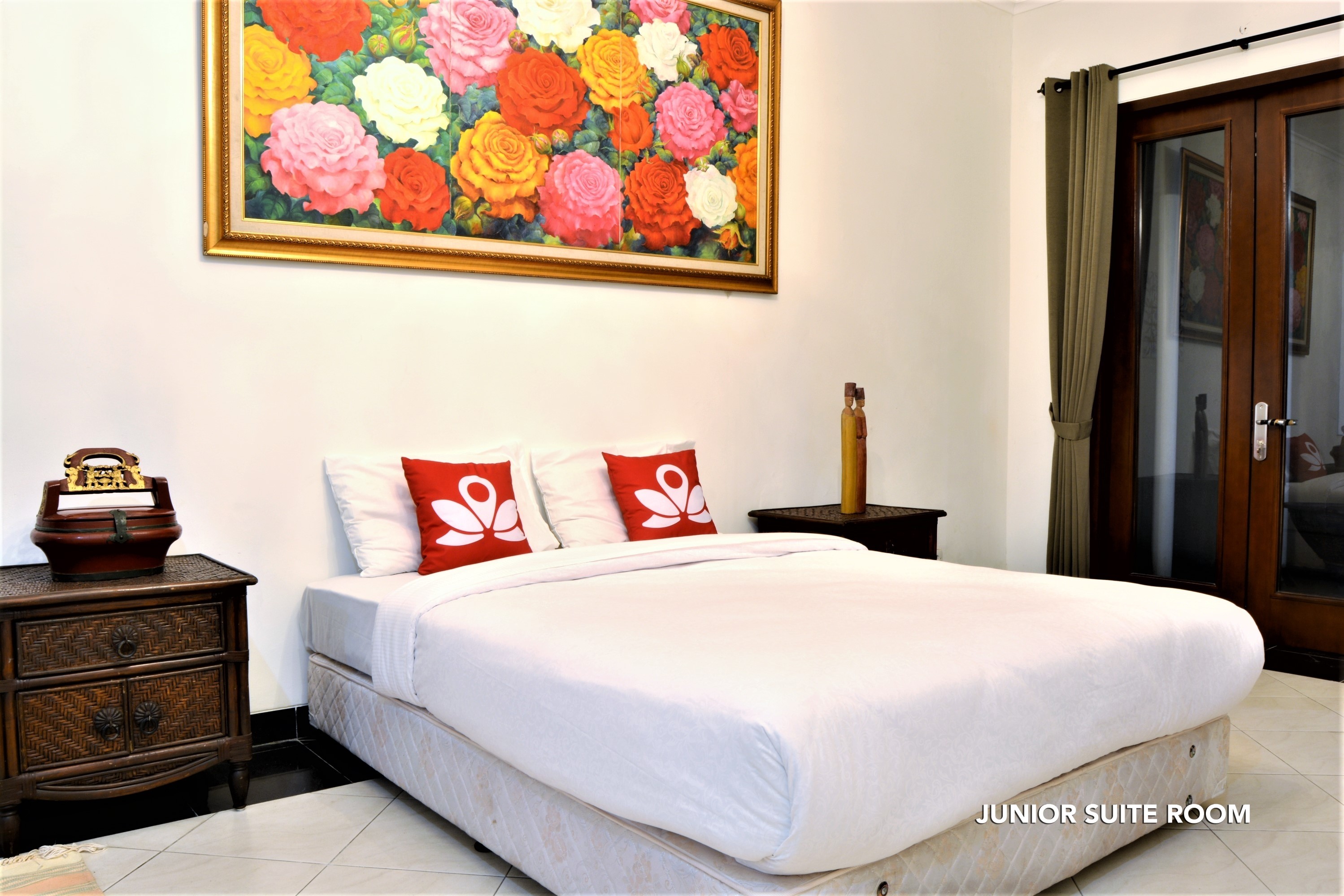 Zen Rooms Chic Home Kemang