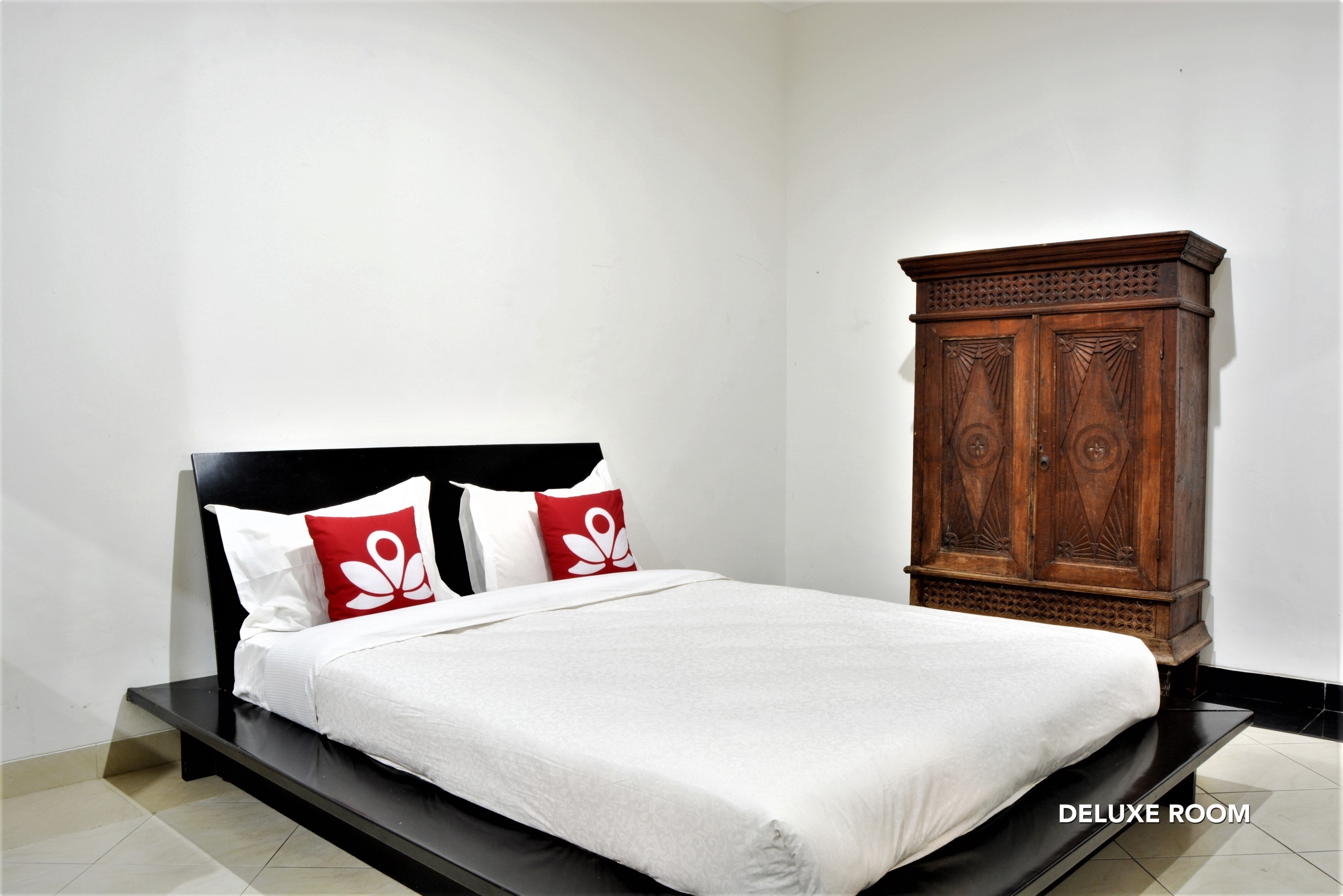 Zen Rooms Chic Home Kemang