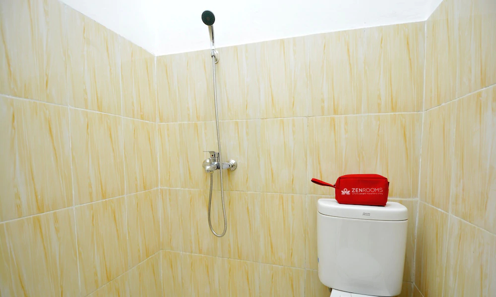 ZEN Rooms Kemang G17