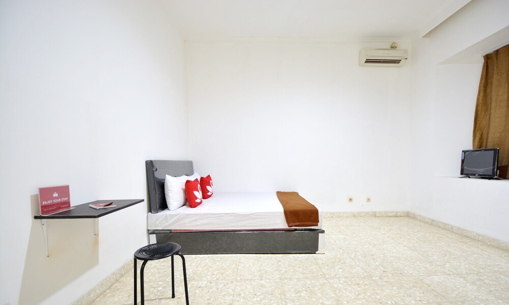 ZEN Rooms Kemang G17