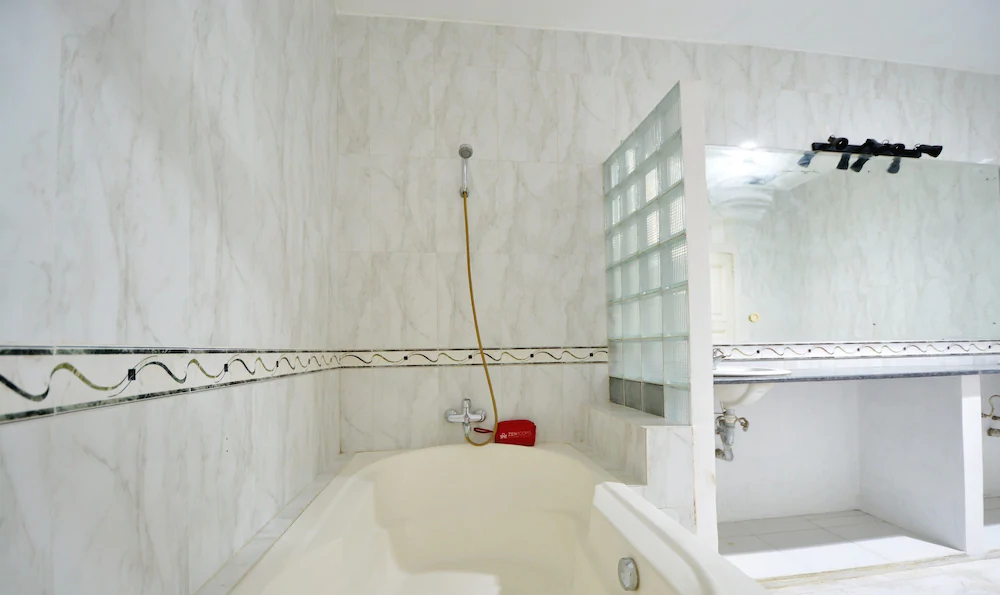 ZEN Rooms Kemang G17